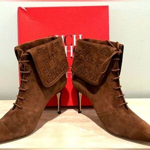 Rare Carolina Herrera Chocolate Brown Suede Foldover Logo Boots Size 39 …